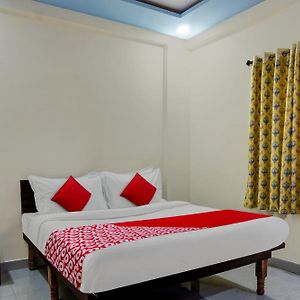 Hotel O Royal Inn